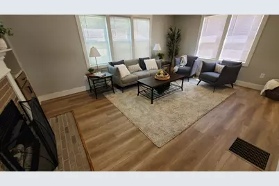 1350 Buffalo Avenue NE, Grand Rapids, MI 49505 - Photo 4