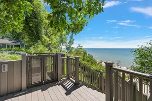 228 74th St, South Haven, MI 49090 - Photo 8