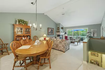 2203 Shetland Drive NE, Grand Rapids, MI 49505 - Photo 12