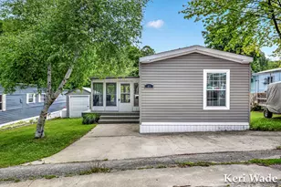 6100 N Beaune Rd, Ludington, MI 49431 - Photo 8