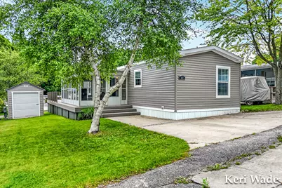 6100 N Beaune Road #40, Ludington, MI 49431 - Photo 2
