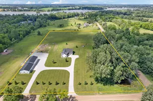 7062 Brooks Rd, Clarksville, MI 48815 - Photo 6