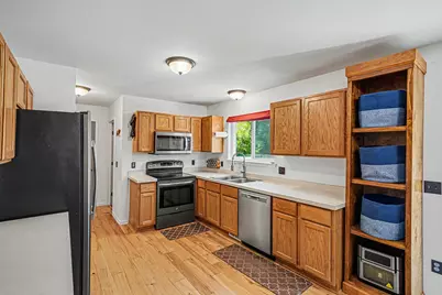 3843 Athens Avenue, Waterford, MI 48329 - Photo 4