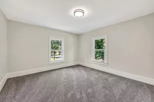 1688 Hoyt St, Muskegon, MI 49442 - Photo 20