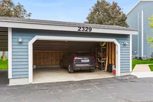2329 S Pointe Way, Saint Joseph, MI 49085 - Photo 28