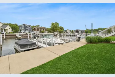 2329 S Pointe Way, Saint Joseph, MI 49085 - Photo 26
