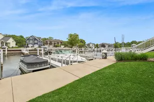 2329 S Pointe Way, Saint Joseph, MI 49085 - Photo 26