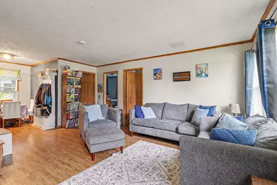 224 S Division Avenue, Fremont, MI 49412 - Photo 6