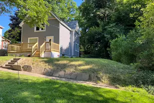 1314 Blakeslee St, Kalamazoo, MI 49006 - Photo 2