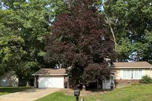 48963 Ye Olde Woods, Mattawan, MI 49071 - Photo 2
