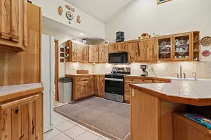 21641 Pine Lake Rd, Battle Creek, MI 49014 - Photo 14