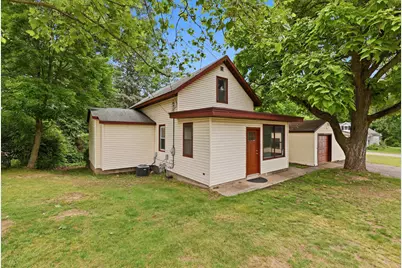 347 6 Mile Road NW, Comstock Park, MI 49321 - Photo 2