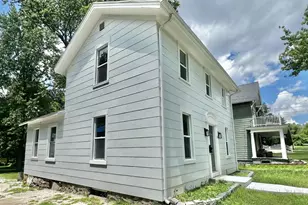 110 Hillsdale St, Hillsdale, MI 49242 - Photo 4