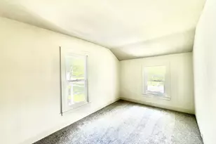 110 Hillsdale St, Hillsdale, MI 49242 - Photo 38