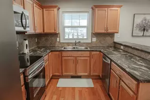 210 Market Pl, Benton Harbor, MI 49022 - Photo 6