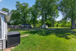 569 Round Lake Dr, Michigan Center, MI 49254 - Photo 42