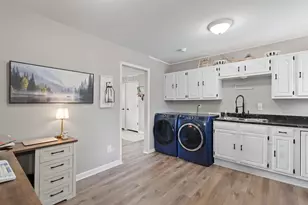 1127 Division St, Adrian, MI 49221 - Photo 10