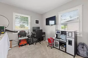 1127 Division St, Adrian, MI 49221 - Photo 18