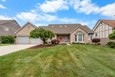 37120 Turnburry Drive, Livonia, MI 48152 - Photo 2