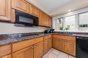 37120 Turnburry Dr, Livonia, MI 48152 - Photo 30