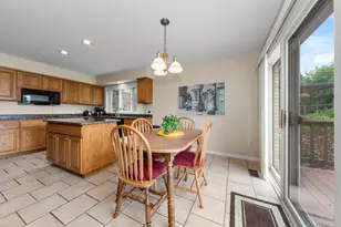 37120 Turnburry Dr, Livonia, MI 48152 - Photo 26