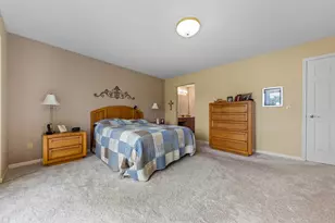 37120 Turnburry Dr, Livonia, MI 48152 - Photo 36