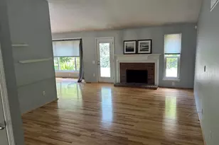 211 Whitney Dr, Rochester Hills, MI 48307 - Photo 6