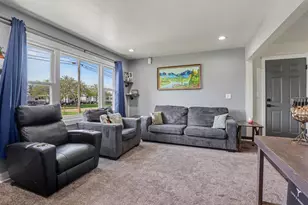 67 Gaines St SE, Grand Rapids, MI 49548 - Photo 4