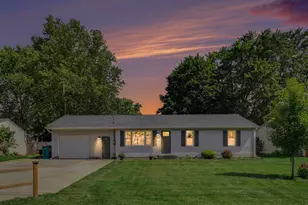 67 Gaines St SE, Grand Rapids, MI 49548 - Photo 2