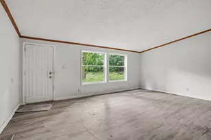 144 Peck St, Battle Creek, MI 49014 - Photo 4