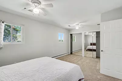 468 W Crooked Lake Drive W, Kalamazoo, MI 49009 - Photo 14