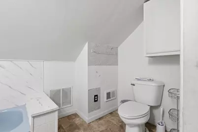 612 Baker Street, Lansing, MI 48910 - Photo 18