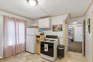 612 Baker St, Lansing, MI 48910 - Photo 20