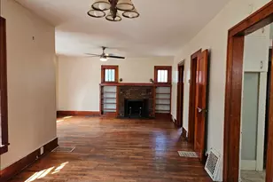 403 Pennsylvania Ave, Dowagiac, MI 49047 - Photo 8