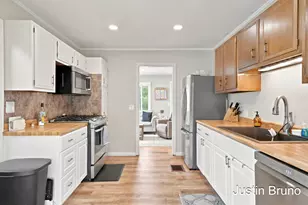 115 Montrose St NE, Grand Rapids, MI 49505 - Photo 10