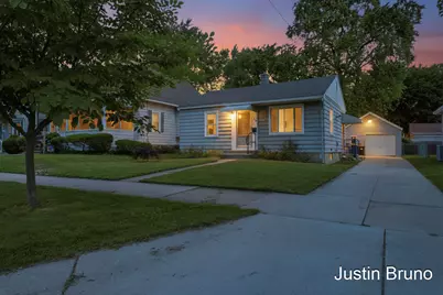 115 Montrose Street NE, Grand Rapids, MI 49505 - Photo 2