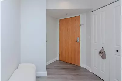 111 N Ashley Street #701, Ann Arbor, MI 48104 - Photo 2