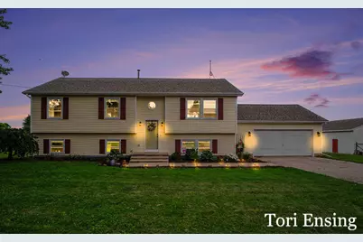 9137 Peterson Street NE, Rockford, MI 49341 - Photo 2