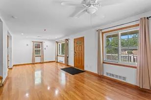 6047 Wellington St, Taylor, MI 48180 - Photo 8