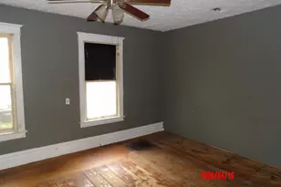 610 Pine St, Three Rivers, MI 49093 - Photo 6
