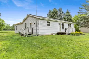 2972 W Kroman Rd, Sheridan, MI 48884 - Photo 2