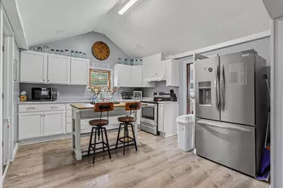 412 N Swan Street, Colon, MI 49040 - Photo 6