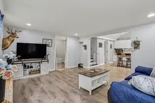 412 N Swan St, Colon, MI 49040 - Photo 2