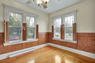 4308 Pleasant Grove Rd, Lansing, MI 48910 - Photo 4