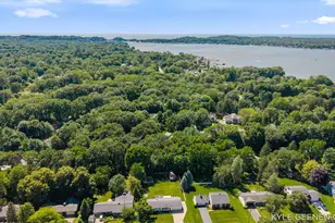 593 Old Macatawa Ct, Holland, MI 49423 - Photo 66