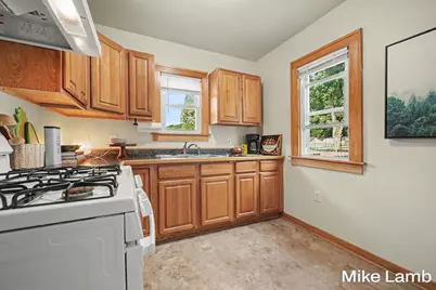 735 Van Buren Avenue NW, Grand Rapids, MI 49504 - Photo 8