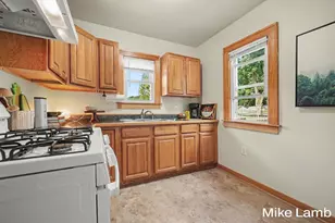 735 Van Buren Ave NW, Grand Rapids, MI 49504 - Photo 8