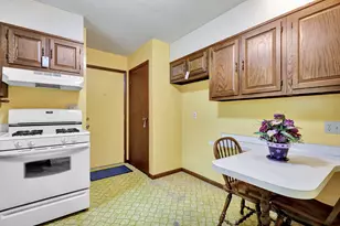 7701 Laurie Ln S, Saginaw, MI 48609 - Photo 12