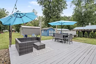 43394 Elm St, Bangor, MI 49013 - Photo 24