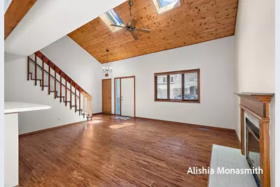 17511 Parkwood Drive #D, Spring Lake, MI 49456 - Photo 12